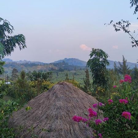 Lake Lyantonde Eco Campsite Original Fort Portal Bagian luar foto