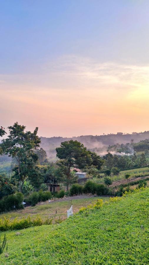 Lake Lyantonde Eco Campsite Original Fort Portal Bagian luar foto